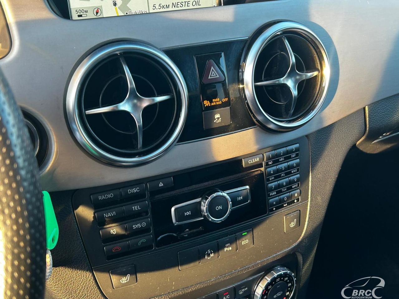 Mercedes-Benz GLK350 | 19