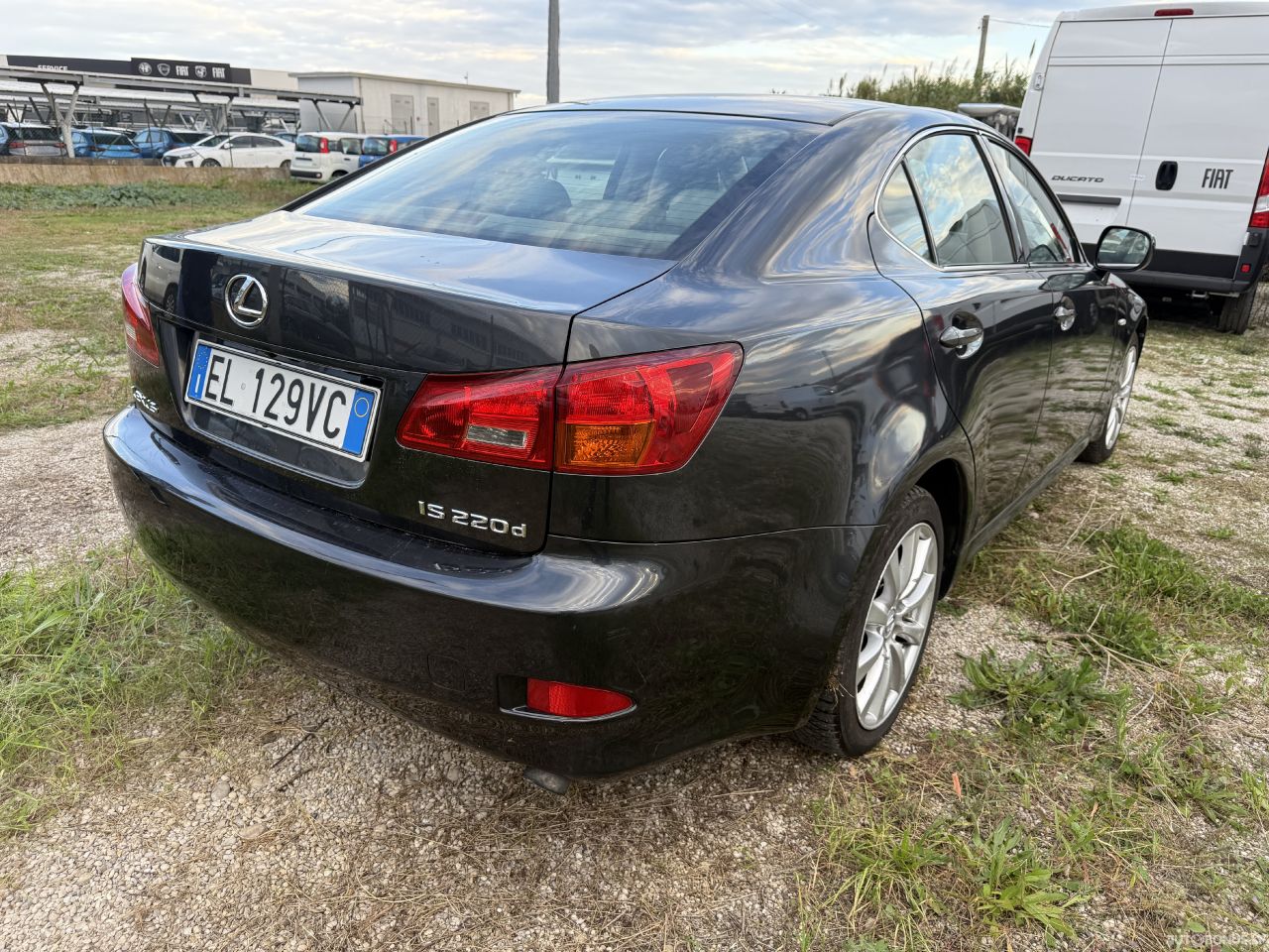 Lexus IS 220 | 4