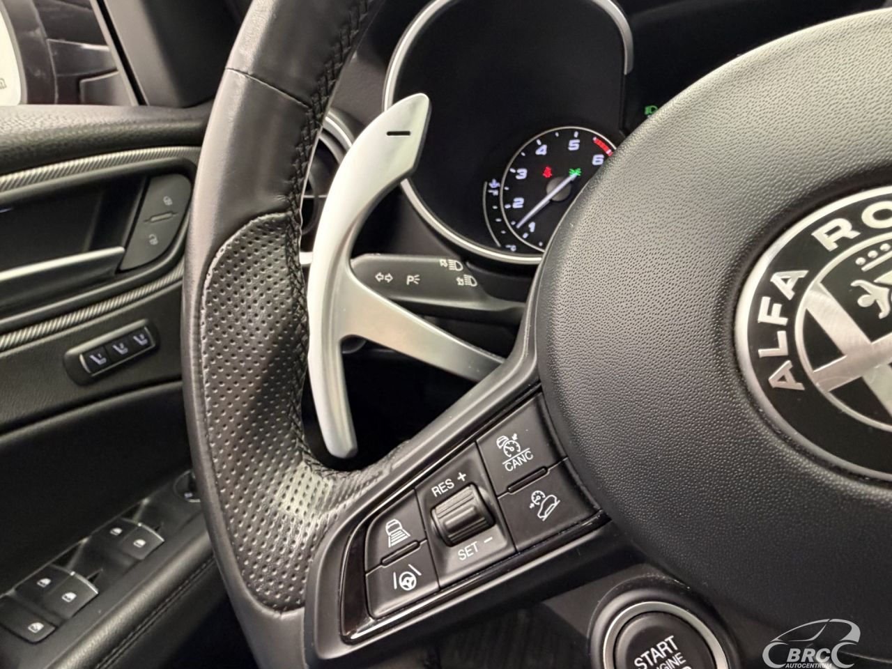 Alfa Romeo Stelvio | 34