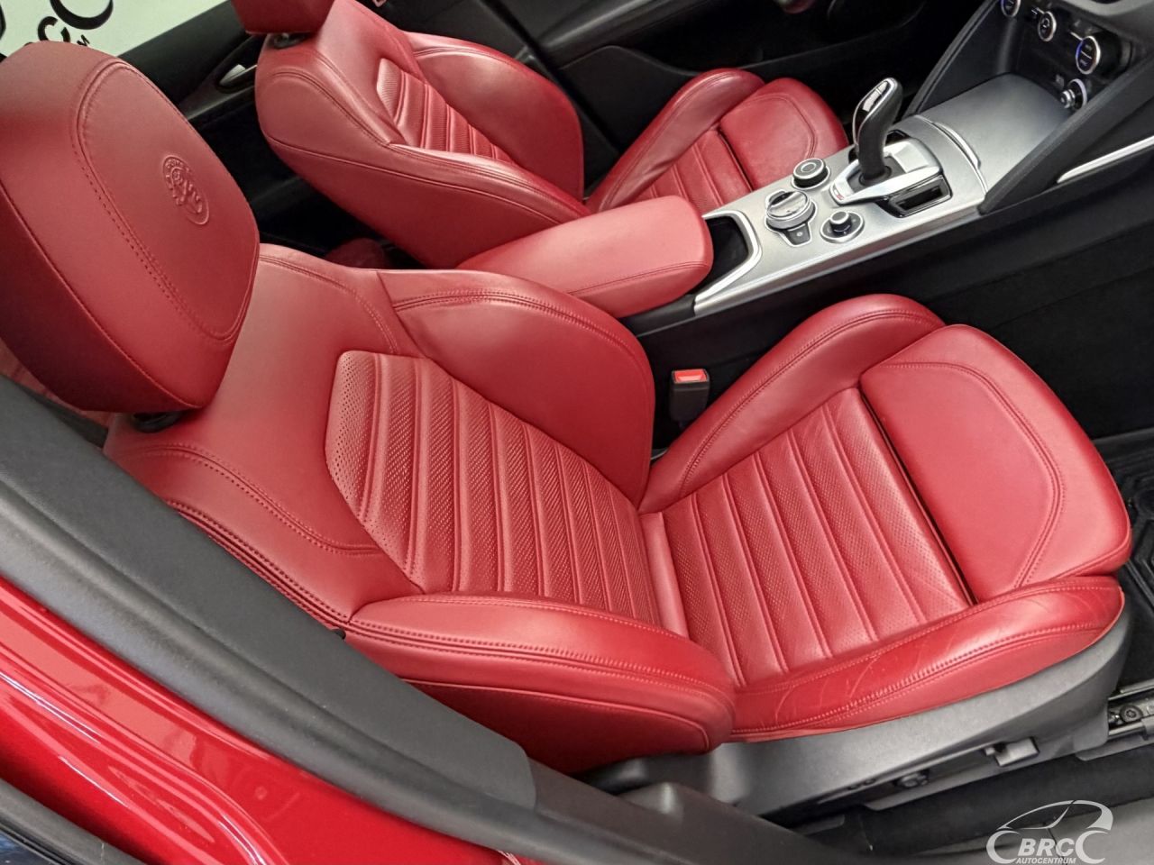 Alfa Romeo Stelvio | 4