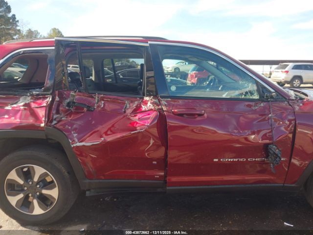 Jeep Grand Cherokee | 12