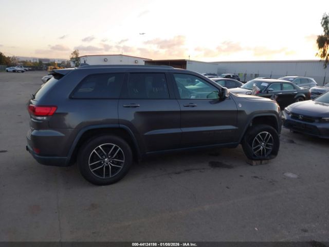 Jeep Grand Cherokee | 12