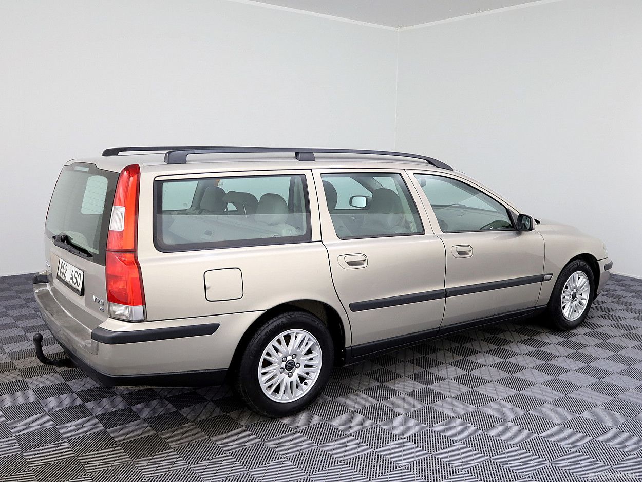 Volvo V70 | 2