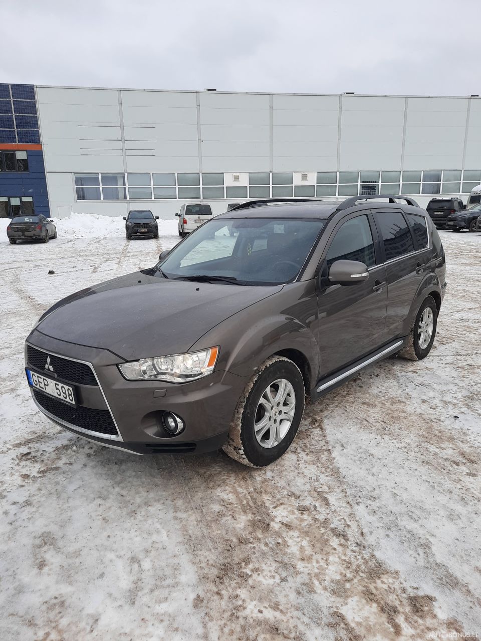 Mitsubishi Outlander | 3