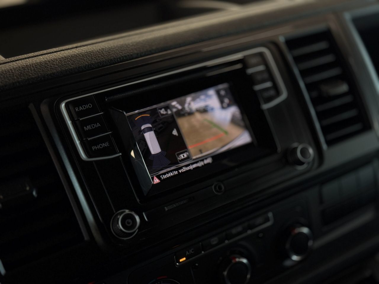 Volkswagen Multivan | 13