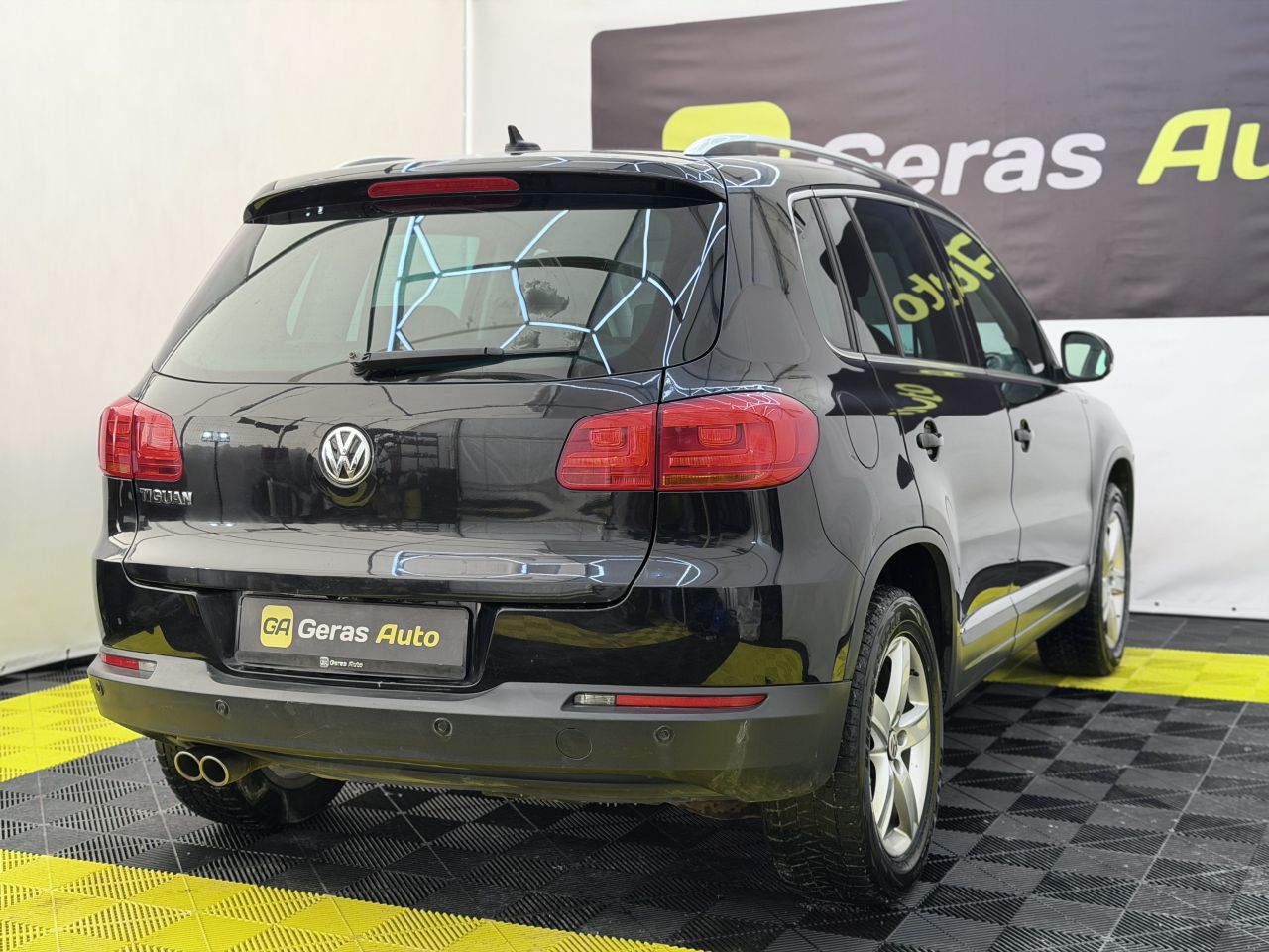 Volkswagen Tiguan | 3