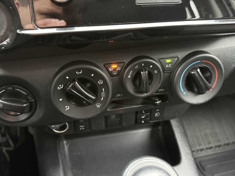 Toyota Hilux | 9