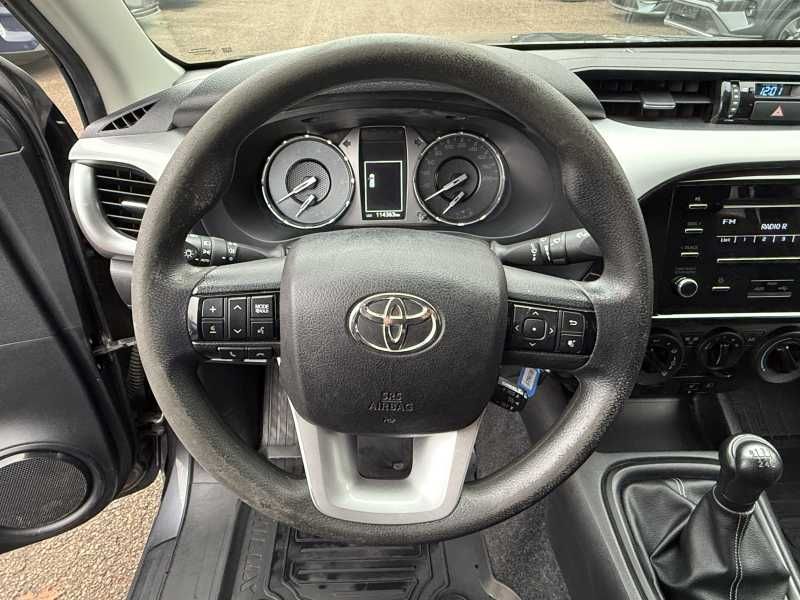 Toyota Hilux | 8