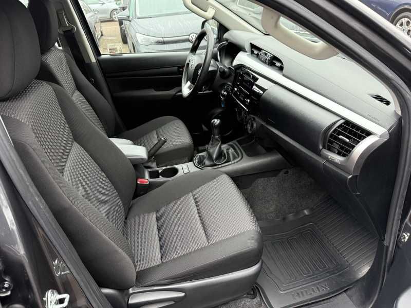 Toyota Hilux | 6
