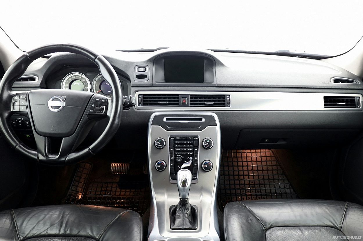 Volvo V70 | 4