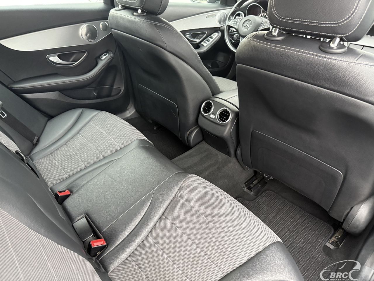 Mercedes-Benz C250 | 11
