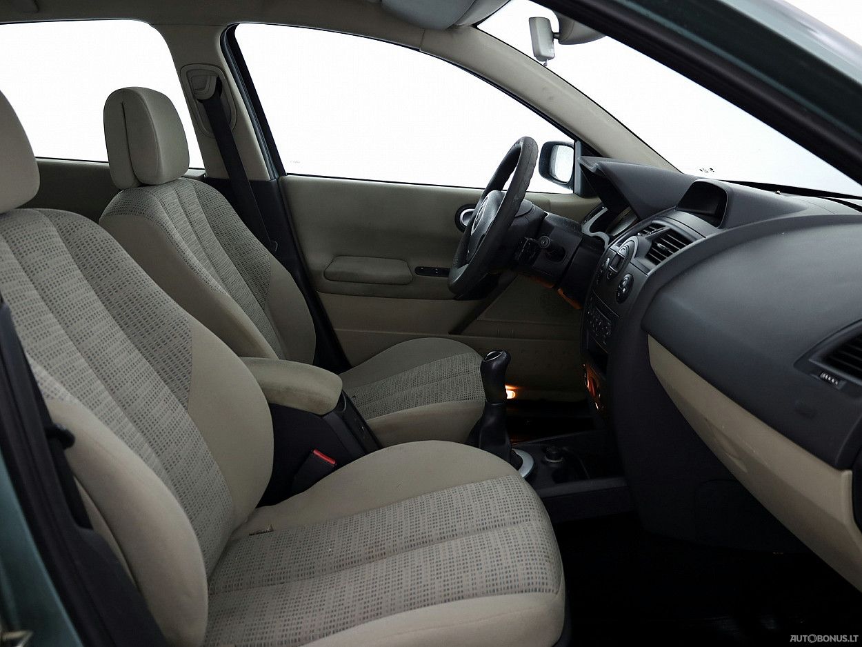 Renault Megane | 5