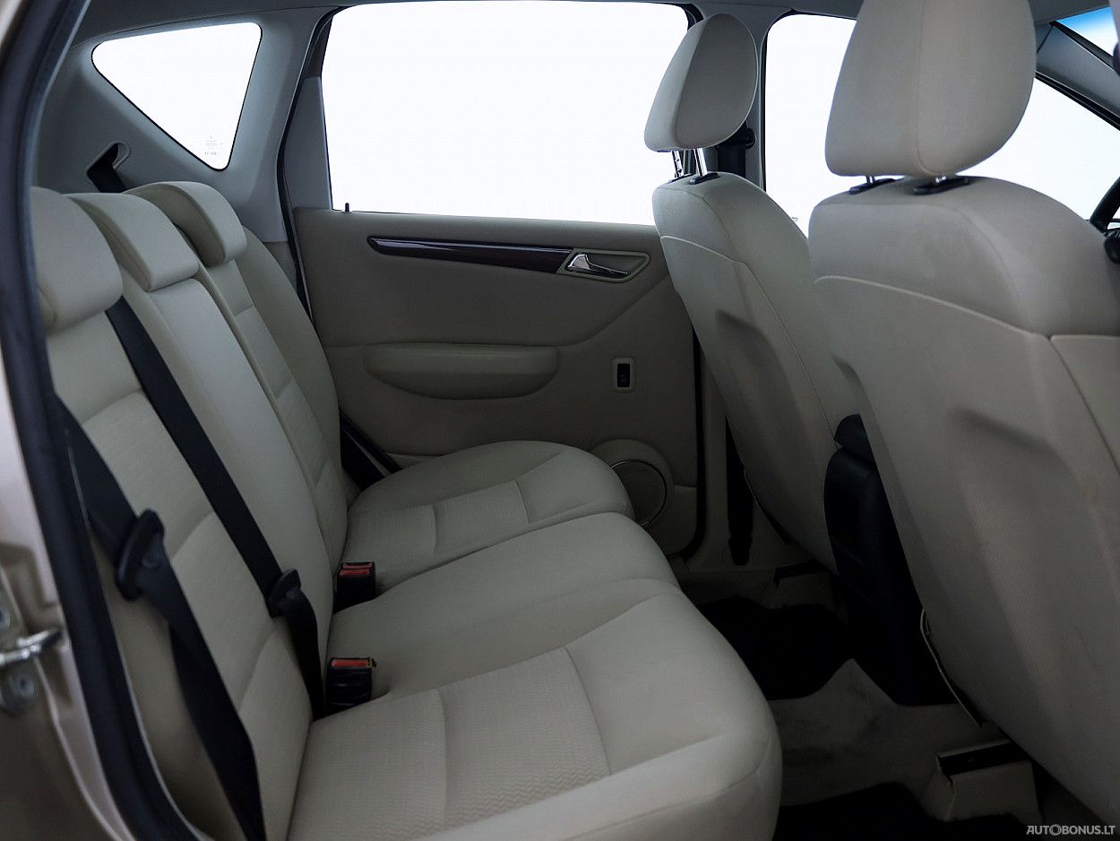 Mercedes-Benz A160 | 6