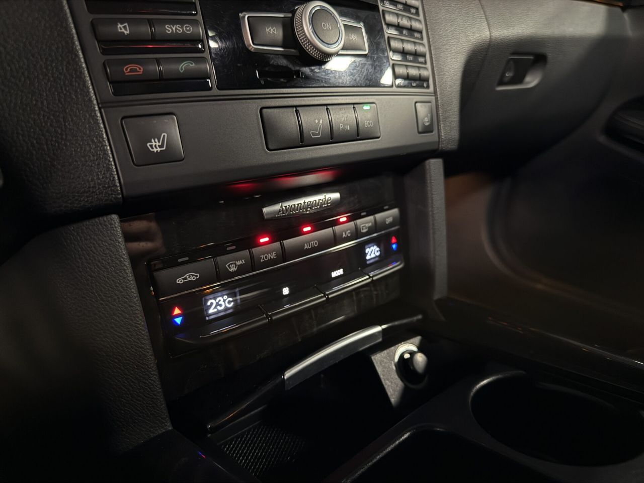 Mercedes-Benz E350 | 15