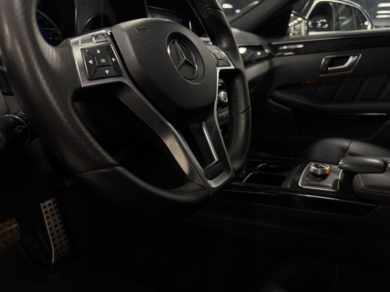 Mercedes-Benz E350 | 23