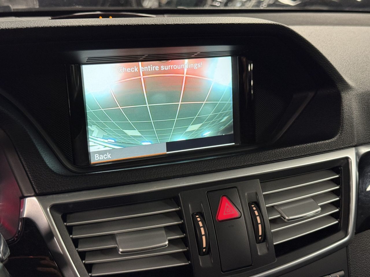 Mercedes-Benz E350 | 8