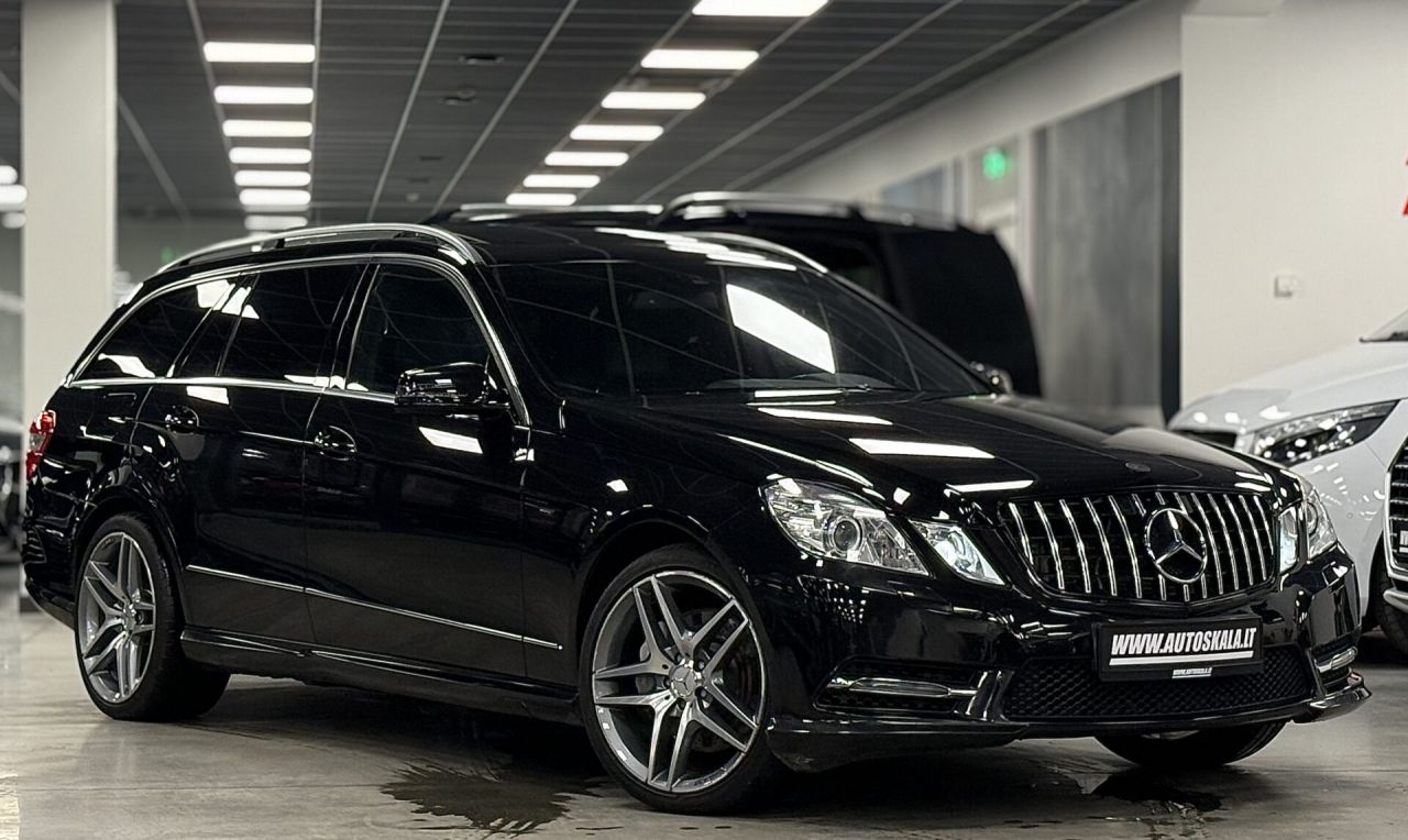 Mercedes-Benz E350 | 32