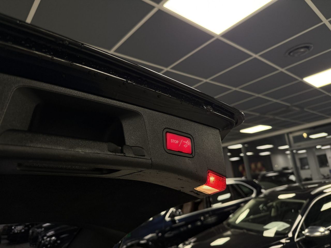 Mercedes-Benz E350 | 24