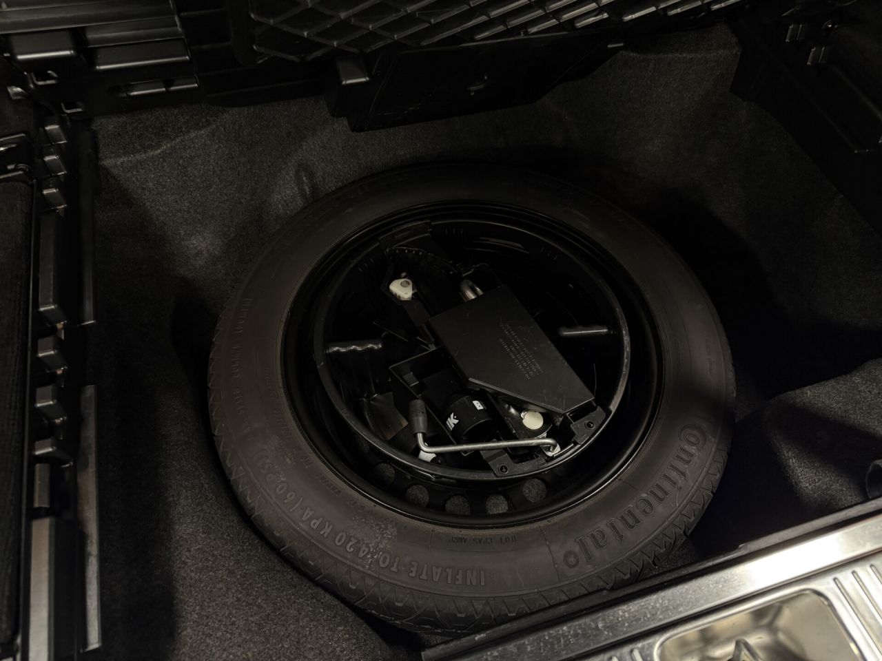 Mercedes-Benz E350 | 16