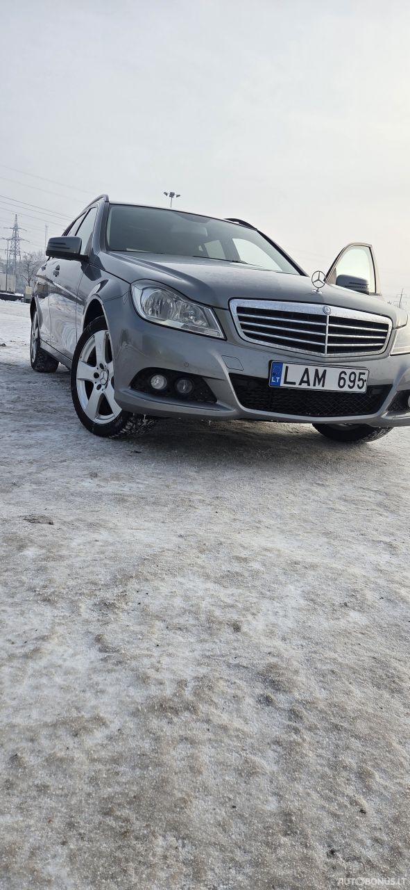 Mercedes-Benz C180 | 3