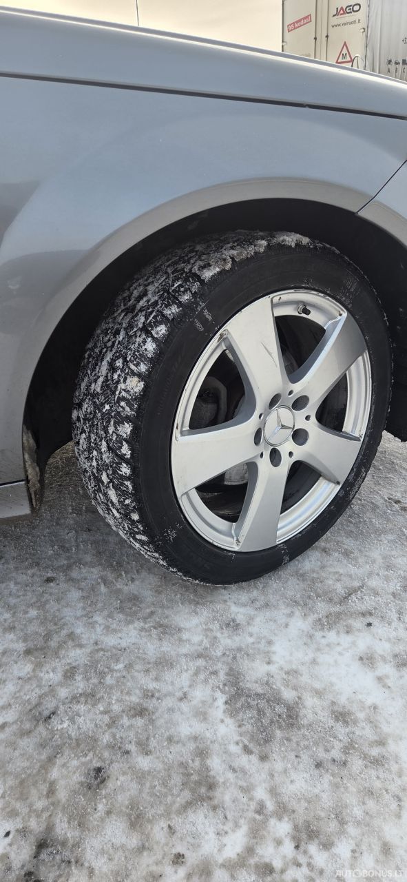 Mercedes-Benz C180 | 5