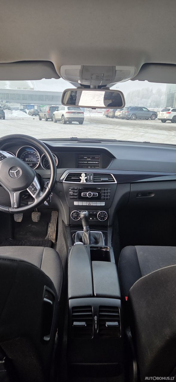 Mercedes-Benz C180 | 6