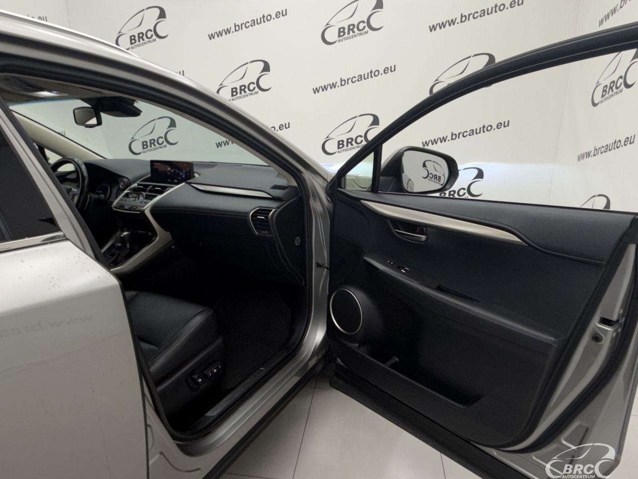 Lexus NX 300h | 7