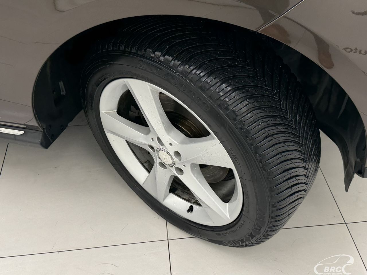 Mercedes-Benz ML350 | 41