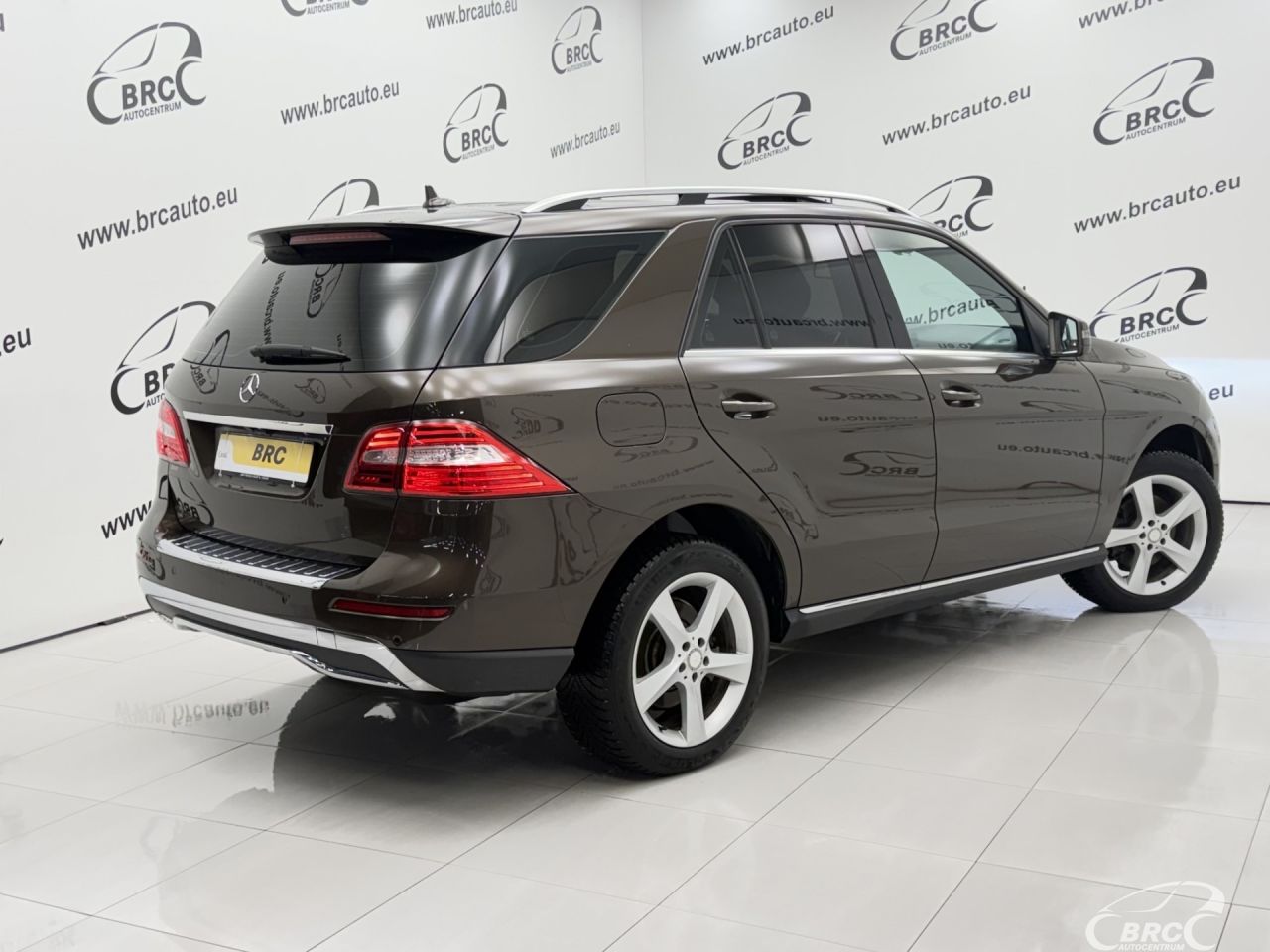 Mercedes-Benz ML350 | 1