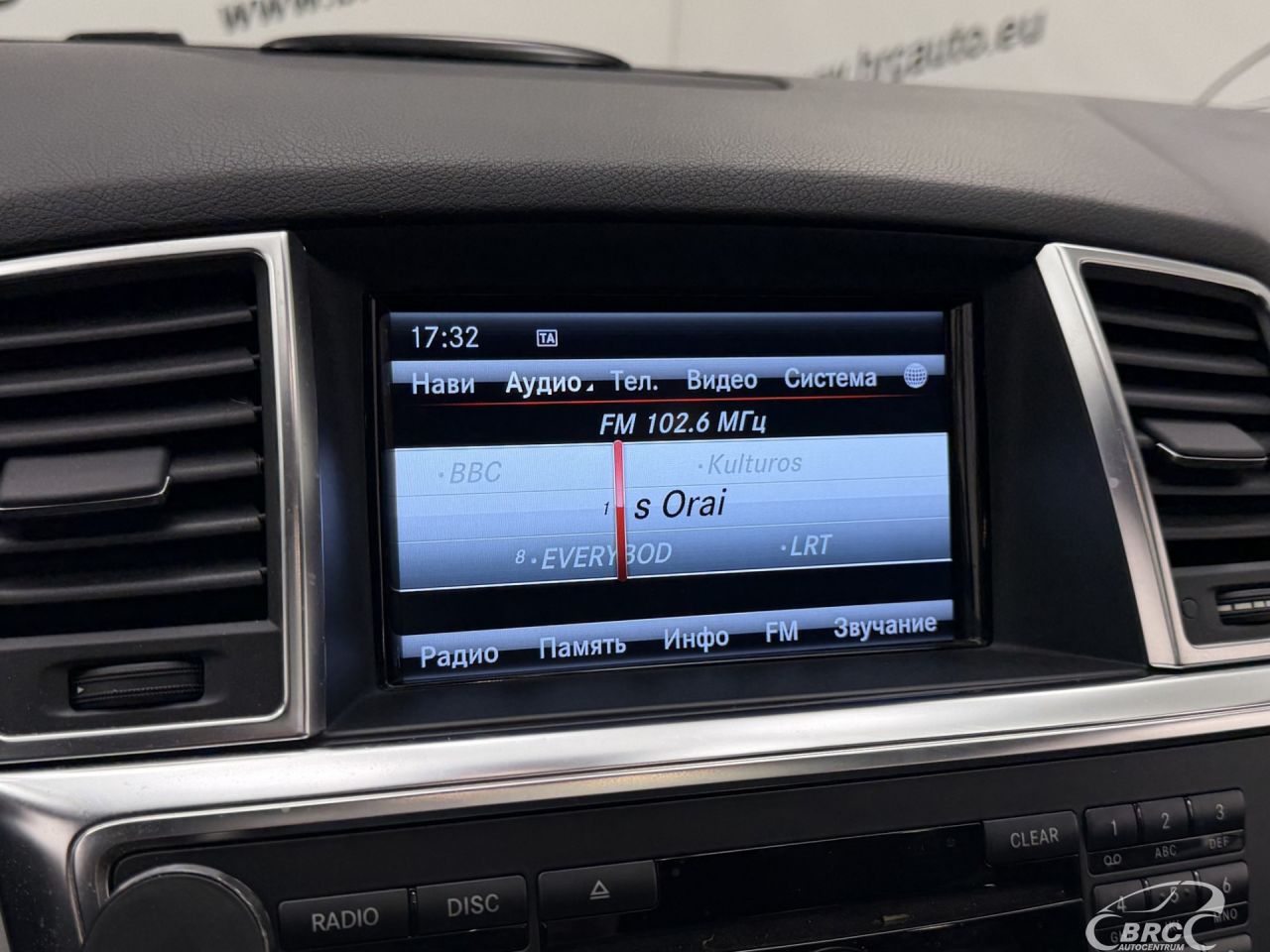 Mercedes-Benz ML350 | 37