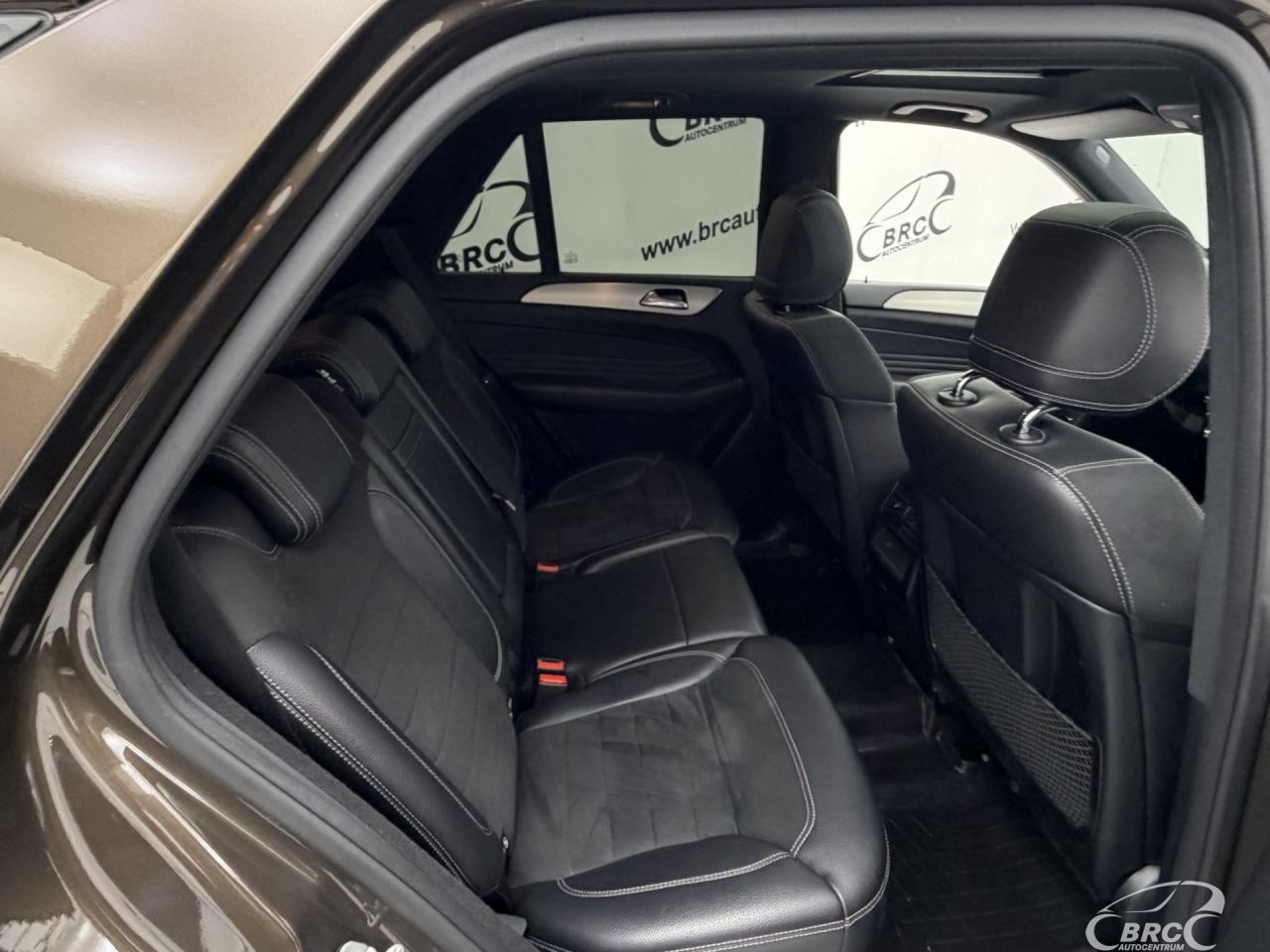 Mercedes-Benz ML350 | 10