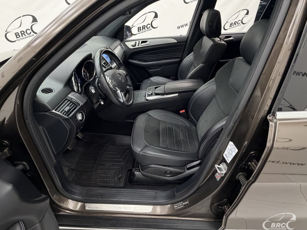 Mercedes-Benz ML350 | 20