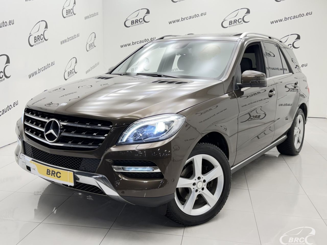 Mercedes-Benz ML350 | 46