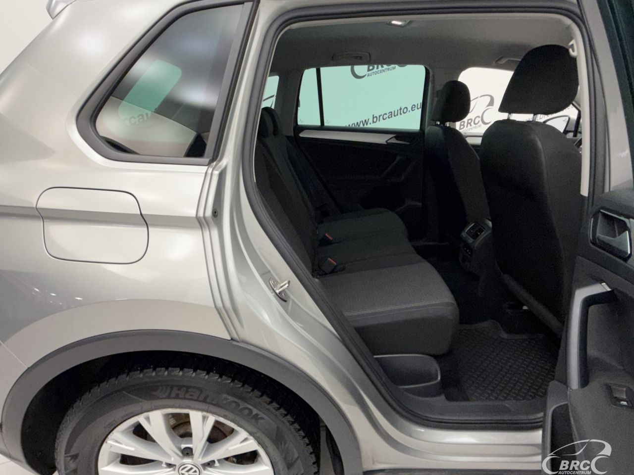Volkswagen Tiguan | 8