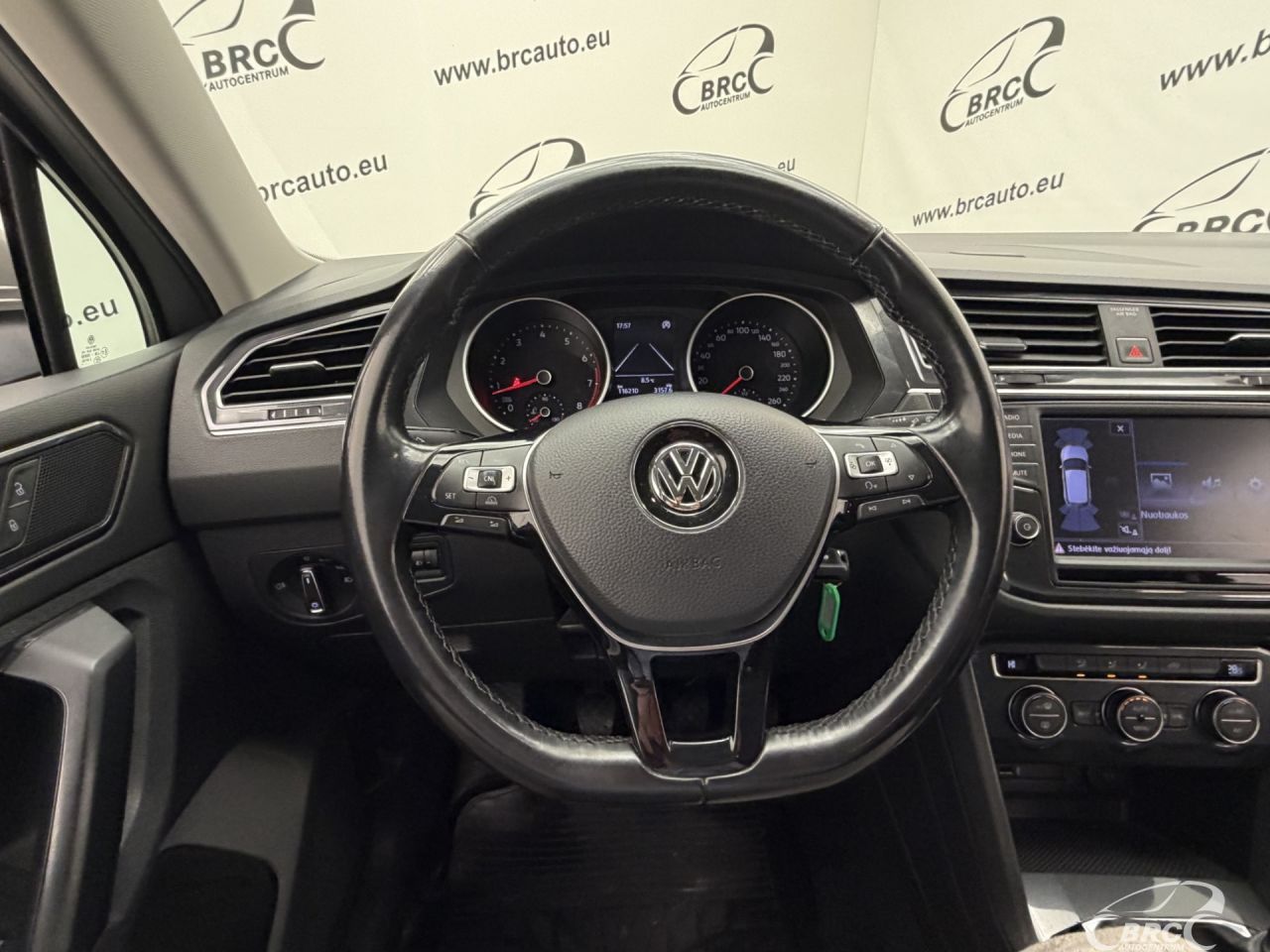 Volkswagen Tiguan | 27