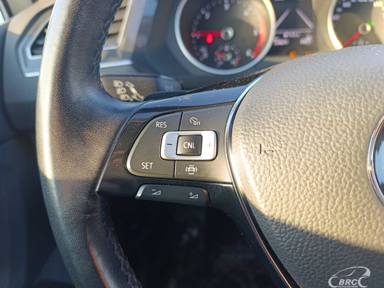 Volkswagen Tiguan | 14