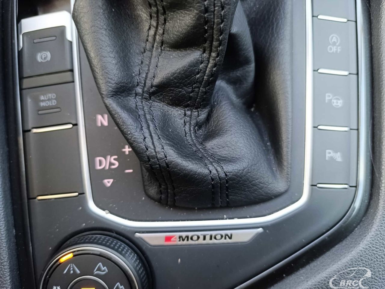 Volkswagen Tiguan | 18