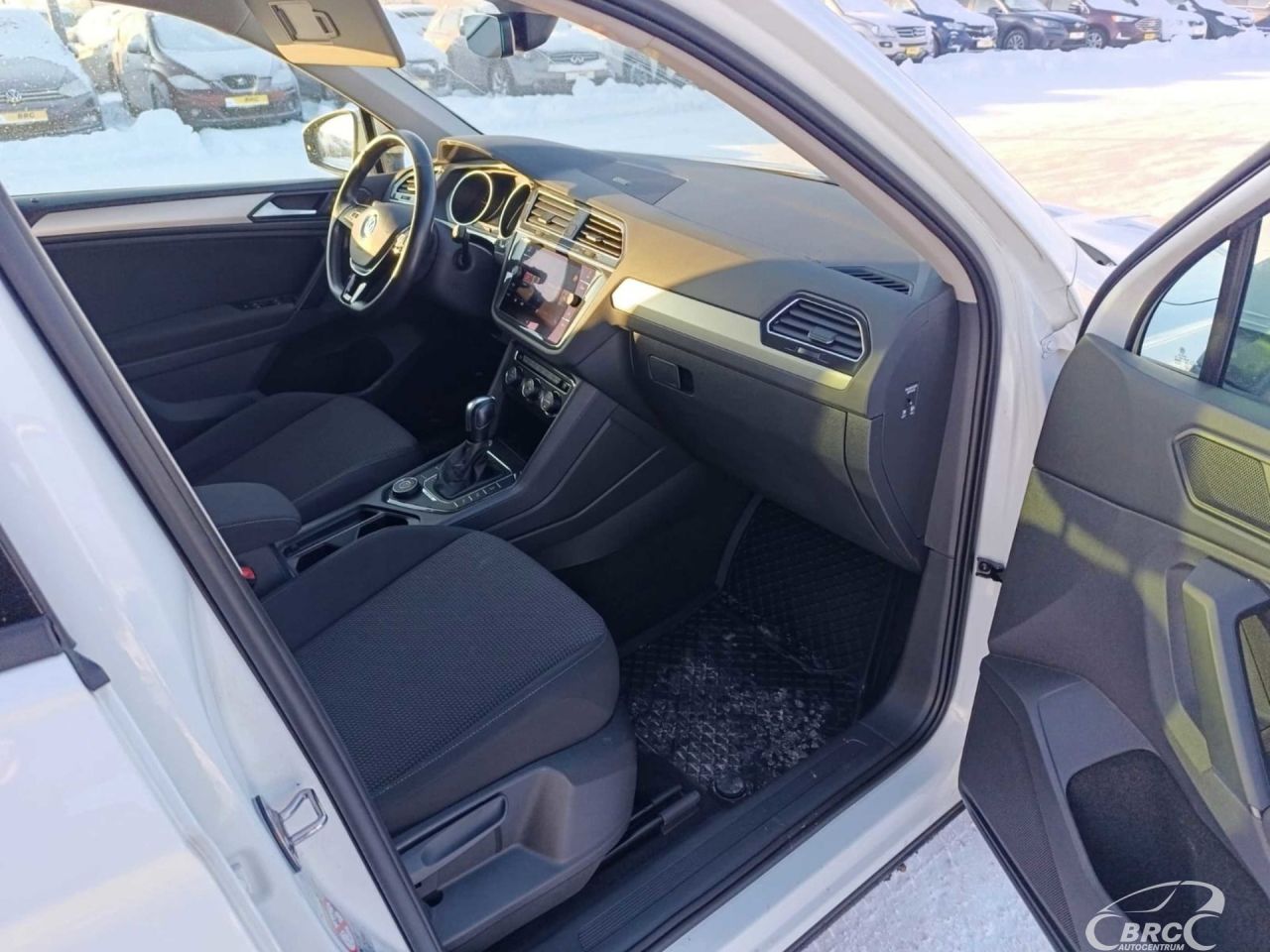 Volkswagen Tiguan | 10