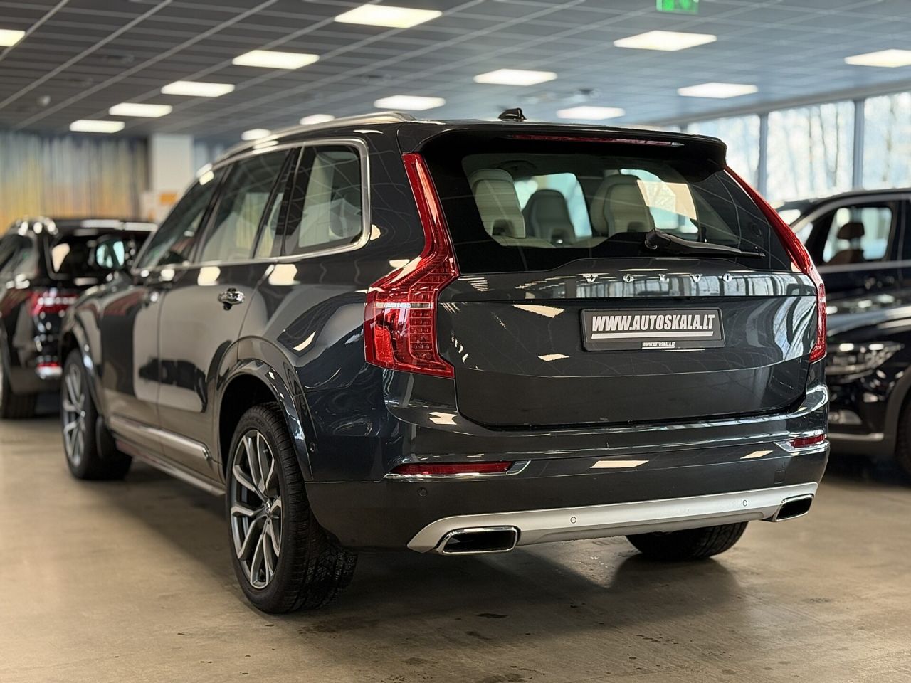 Volvo XC90 | 17