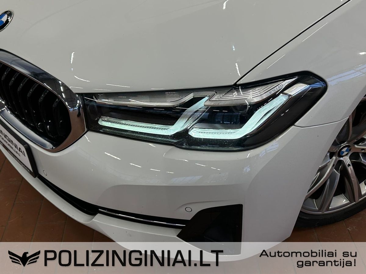 BMW 520 | 7