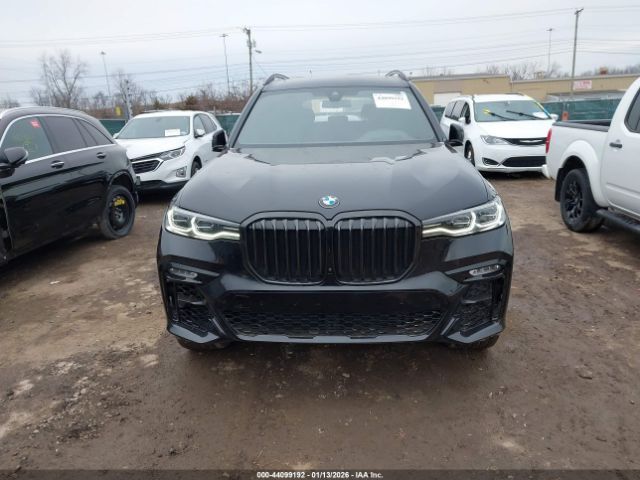 BMW X7 | 11