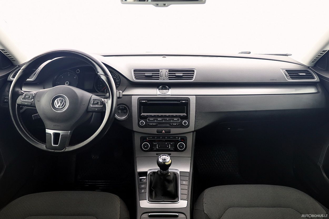 Volkswagen Passat | 4