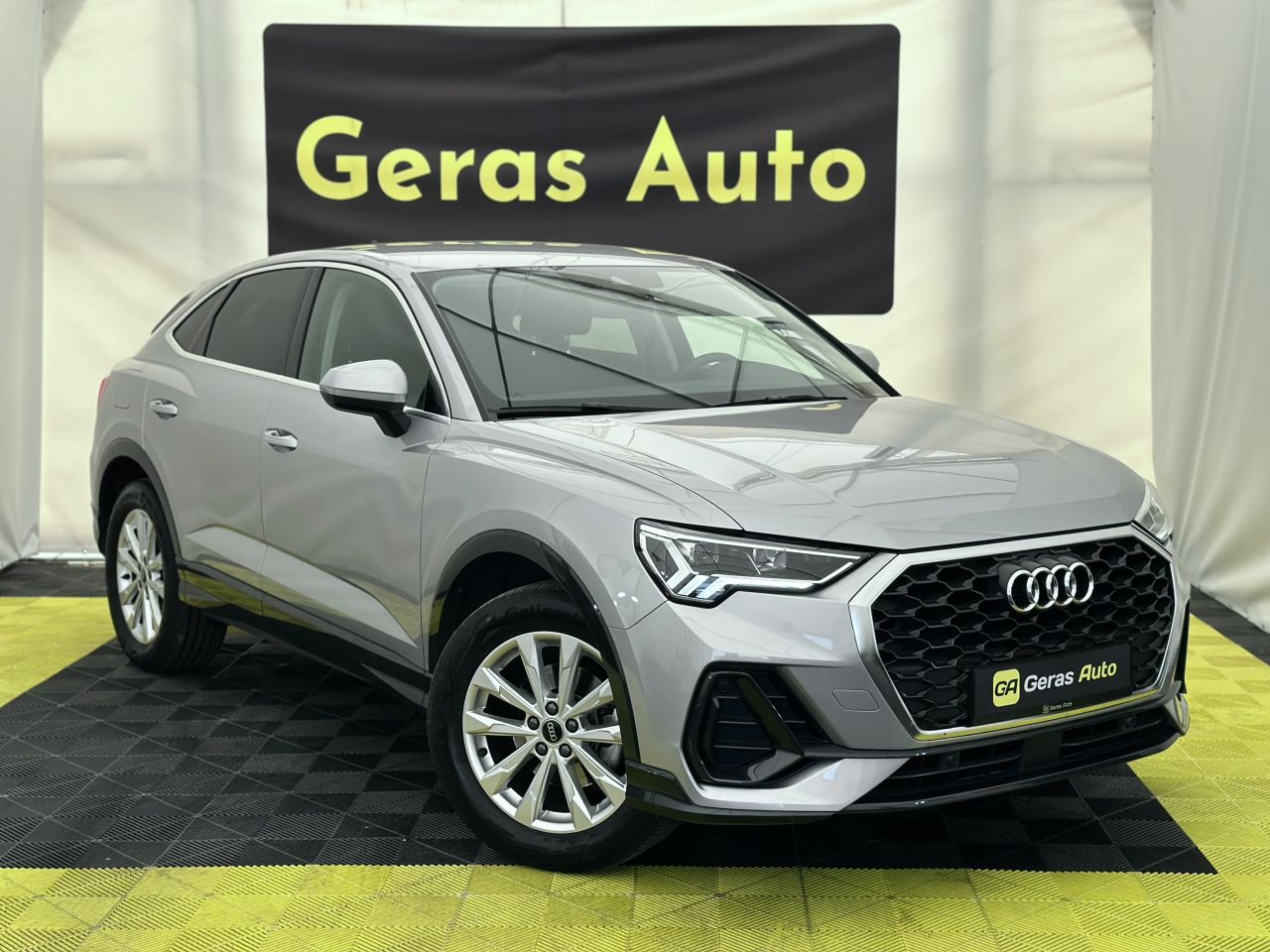 Audi Q3 | 2