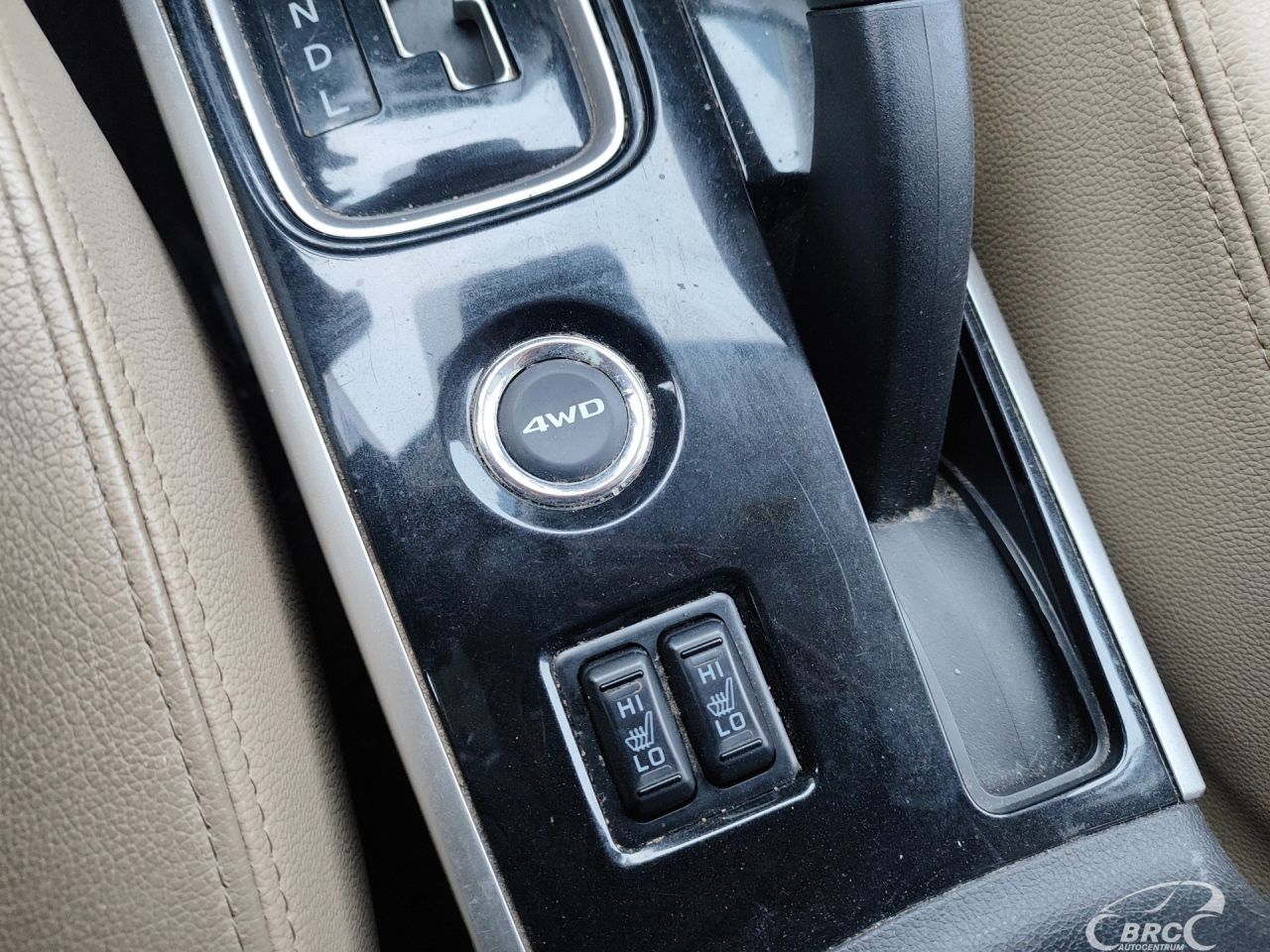 Mitsubishi Outlander | 28