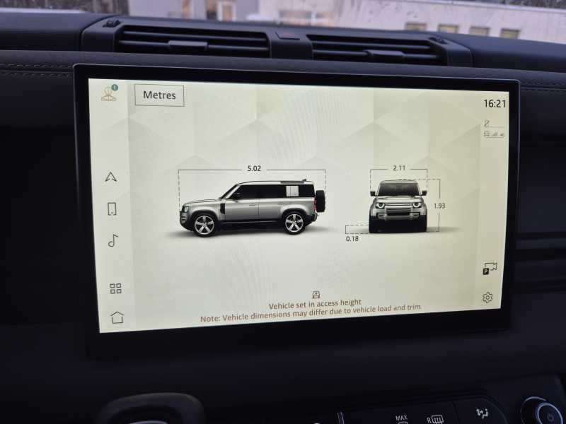 Land Rover Defender | 17