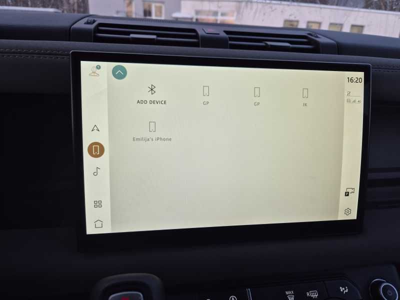 Land Rover Defender | 15