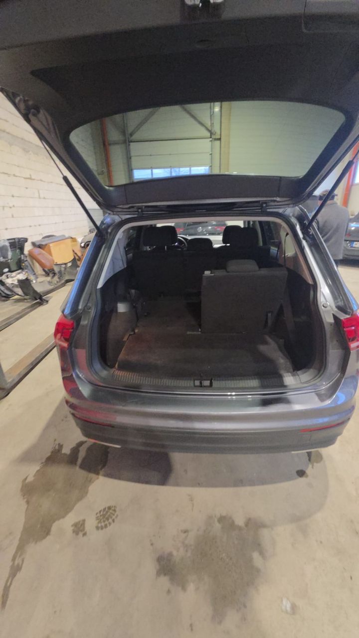Volkswagen Tiguan | 13