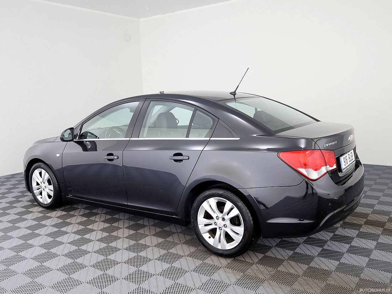 Chevrolet Cruze | 3