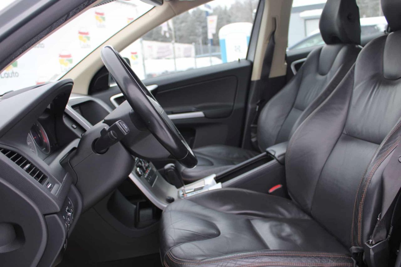 Volvo XC60 | 10