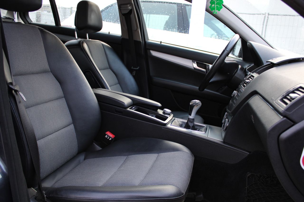 Mercedes-Benz C200 | 8